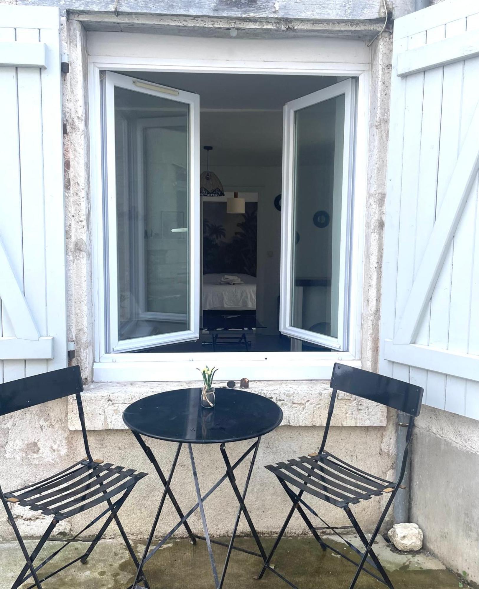 Joli Appart Cour Proche Bord De Loire Blois Exterior photo